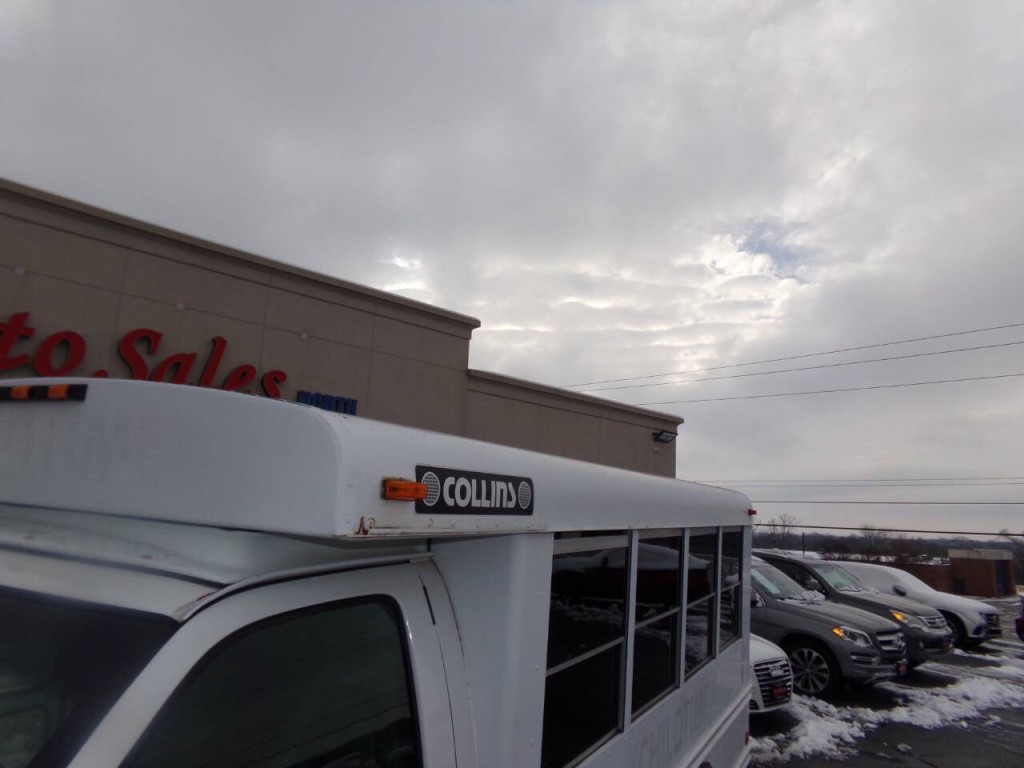 2007 Chevrolet Express Image 53