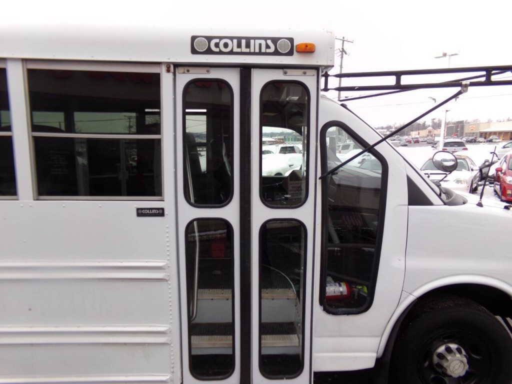 2007 Chevrolet Express Image 61