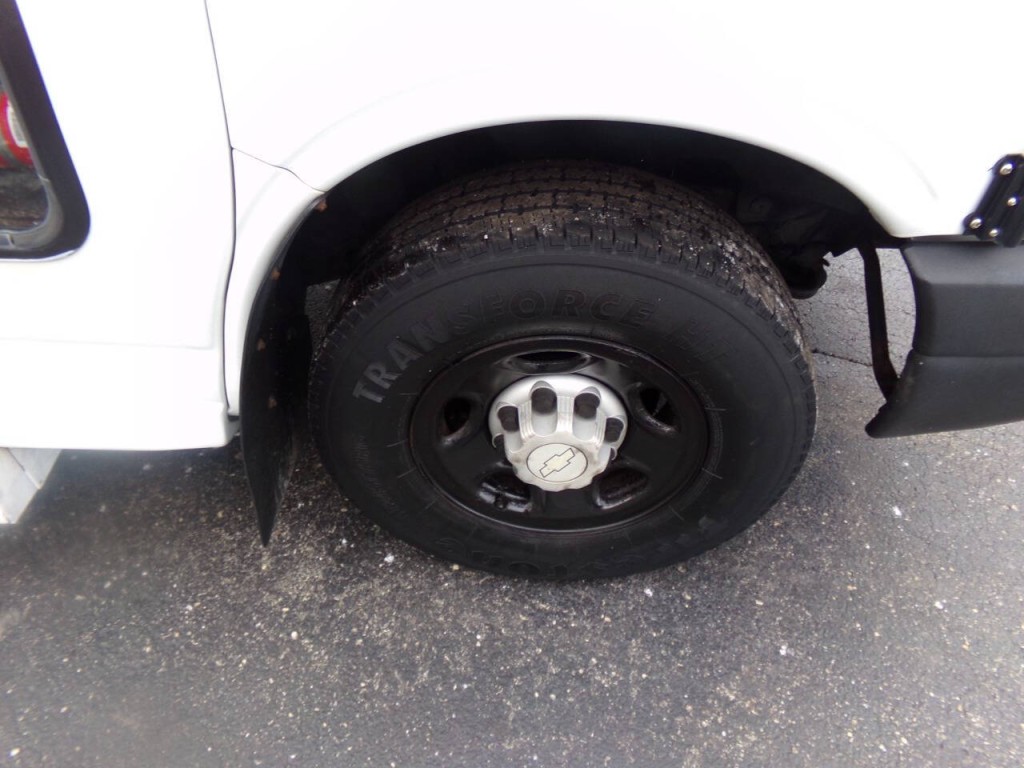 2007 Chevrolet Express Image 62