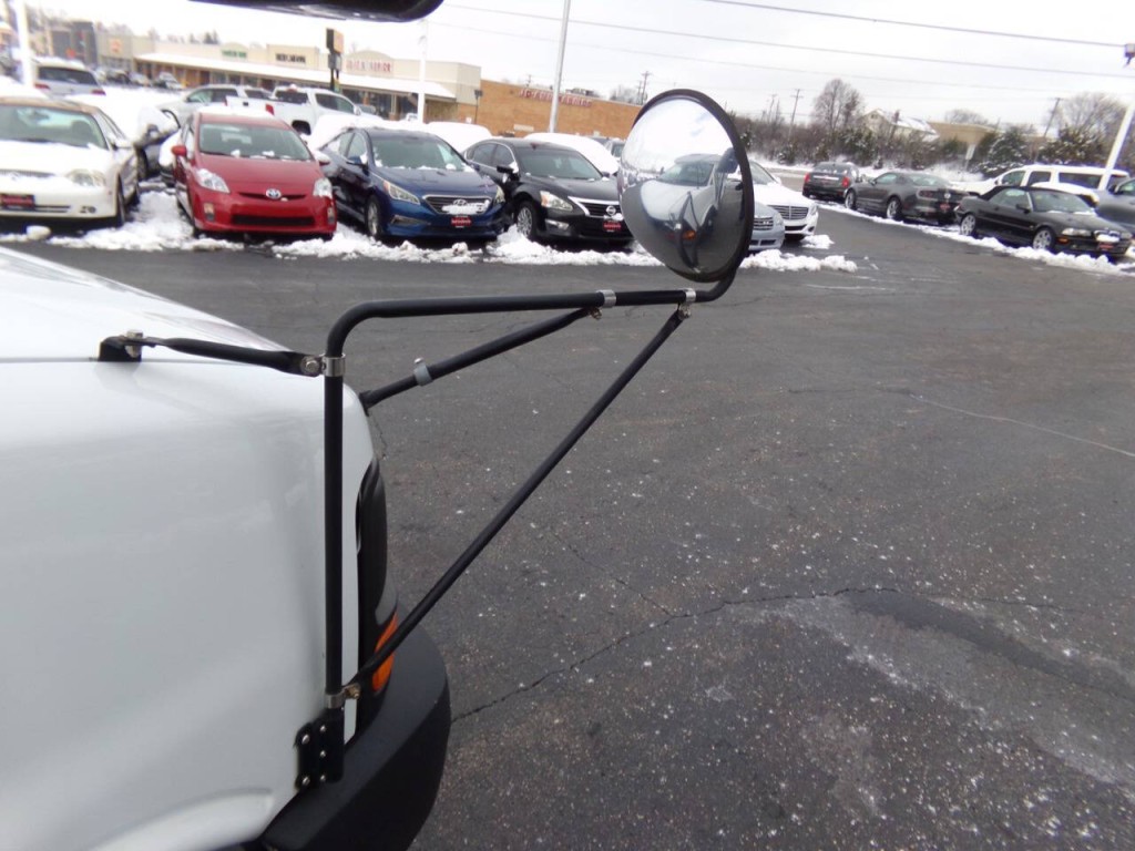 2007 Chevrolet Express Image 64