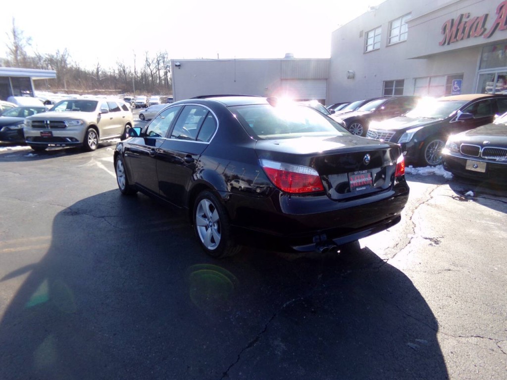 2006 BMW 5 Series Image 8