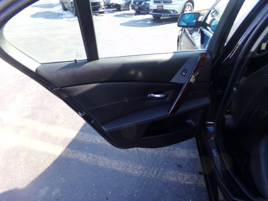 2006 BMW 5 Series Image 19