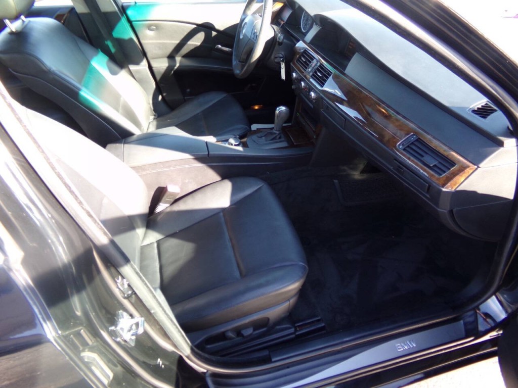 2006 BMW 5 Series Image 27