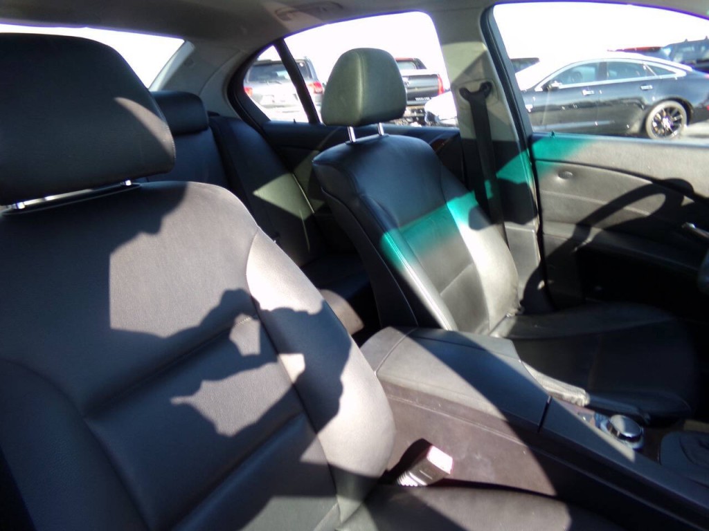 2006 BMW 5 Series Image 29