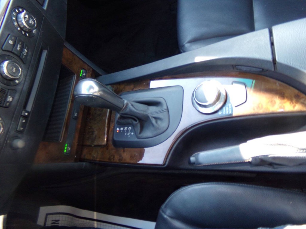 2006 BMW 5 Series Image 54