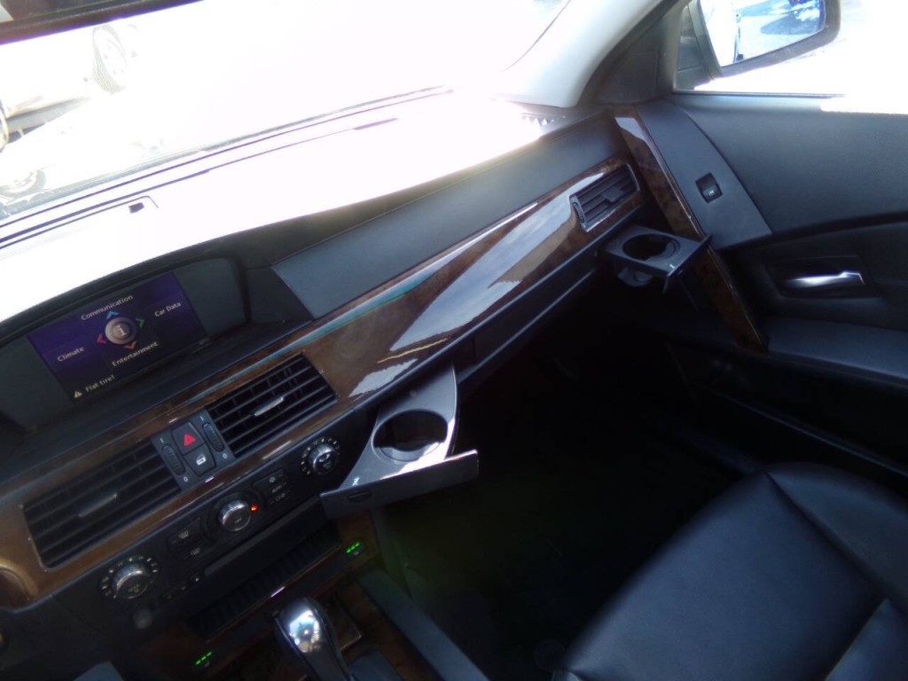 2006 BMW 5 Series Image 57