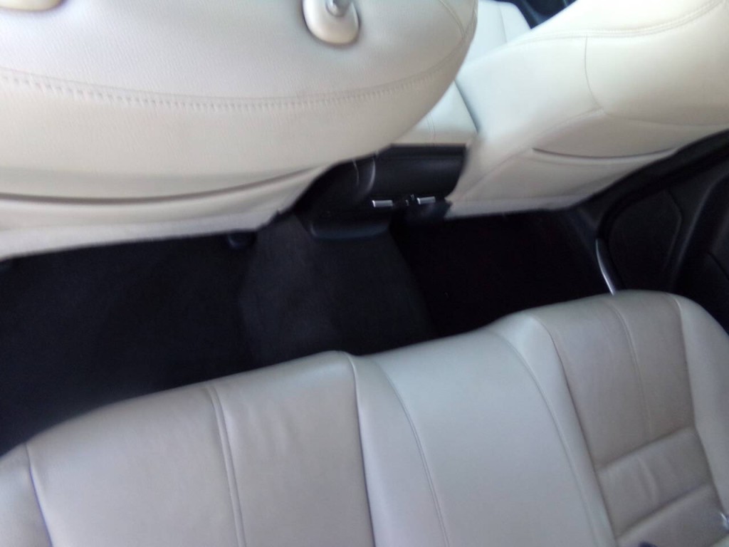 2014 Honda Crosstour Image 17