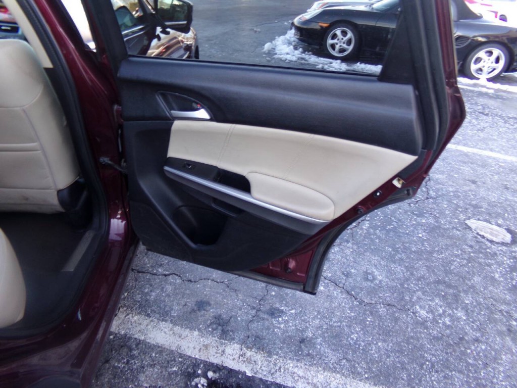 2014 Honda Crosstour Image 30