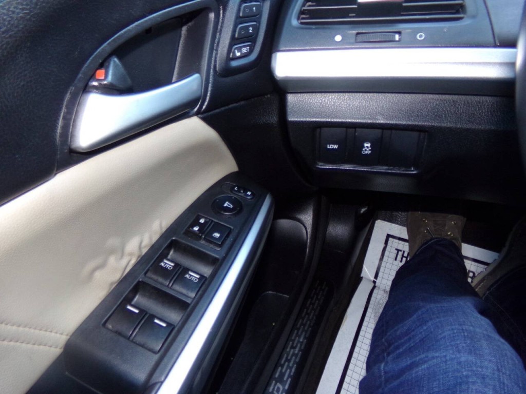 2014 Honda Crosstour Image 55