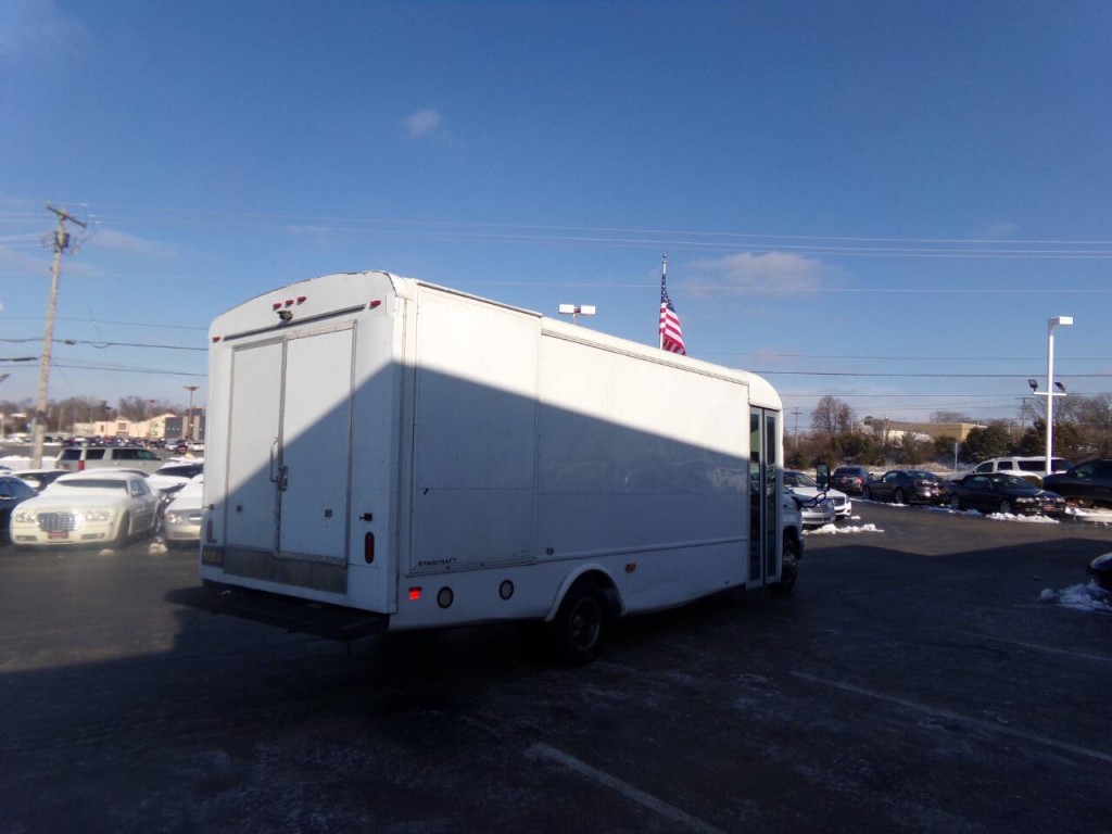 2019 Ford E-Series Image 7