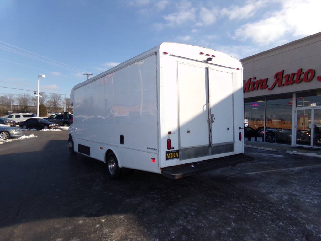 2019 Ford E-Series Image 9