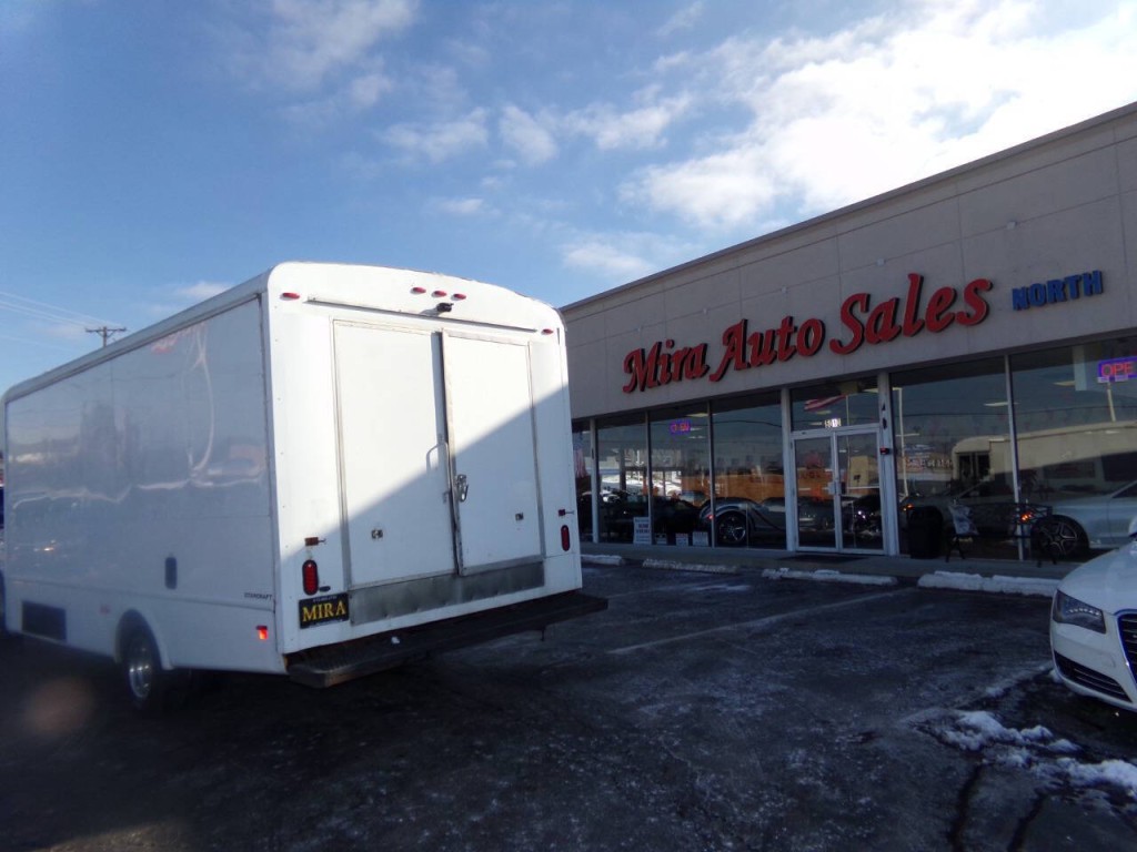 2019 Ford E-Series Image 10