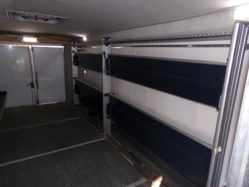 2019 Ford E-Series Image 33