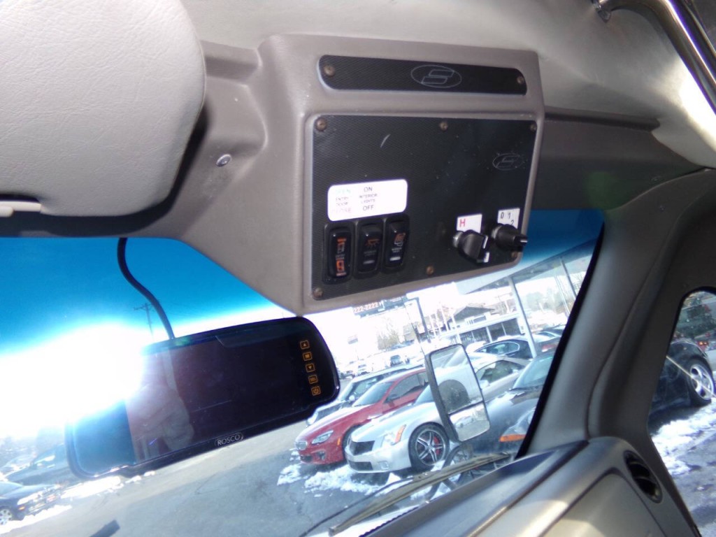 2019 Ford E-Series Image 74