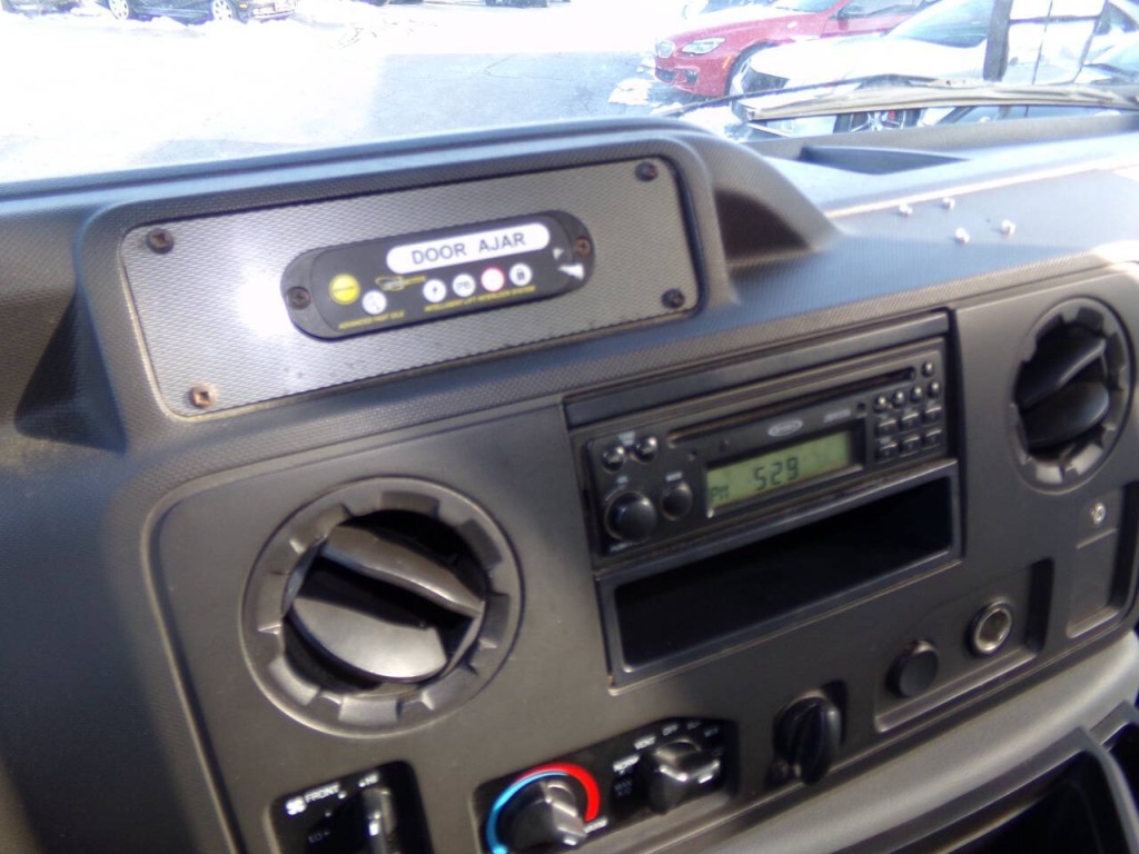 2019 Ford E-Series Image 80