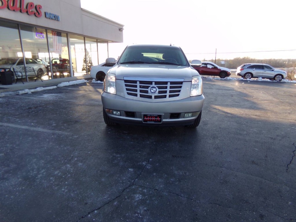 2007 Cadillac Escalade Image 3