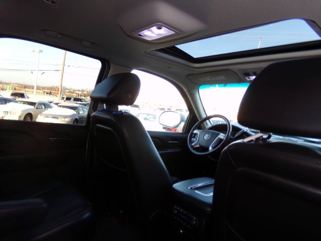 2007 Cadillac Escalade Image 27