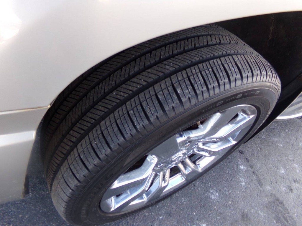 2007 Cadillac Escalade Image 39