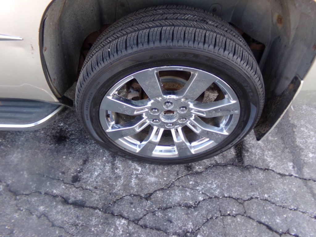 2007 Cadillac Escalade Image 41