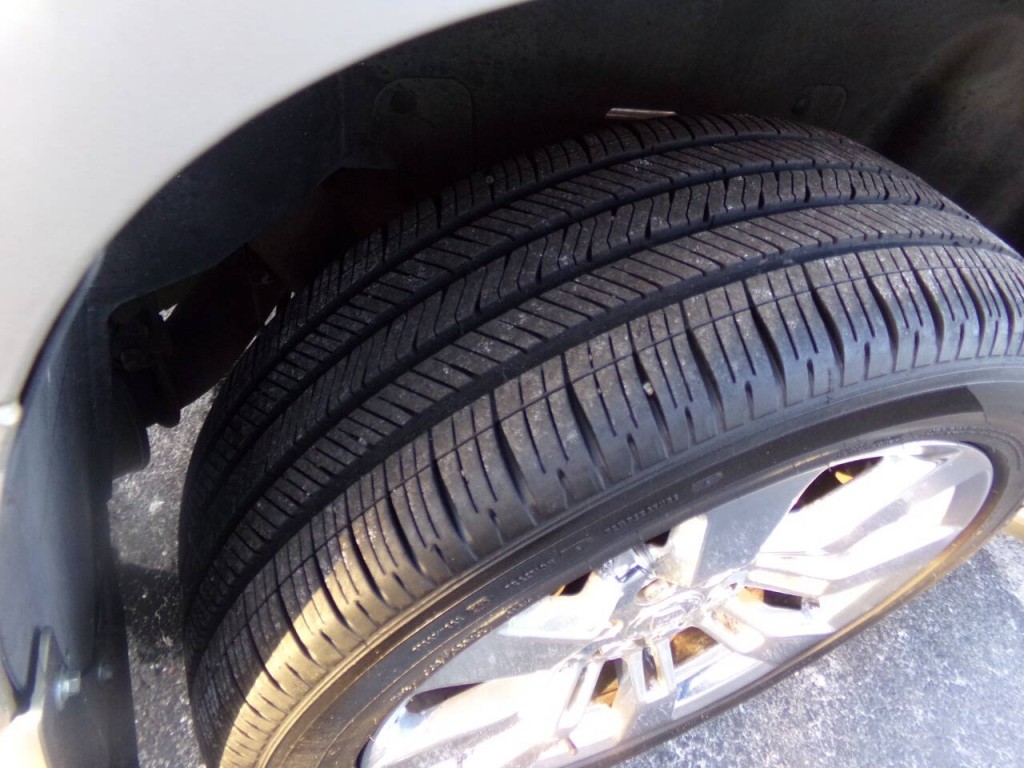 2007 Cadillac Escalade Image 48