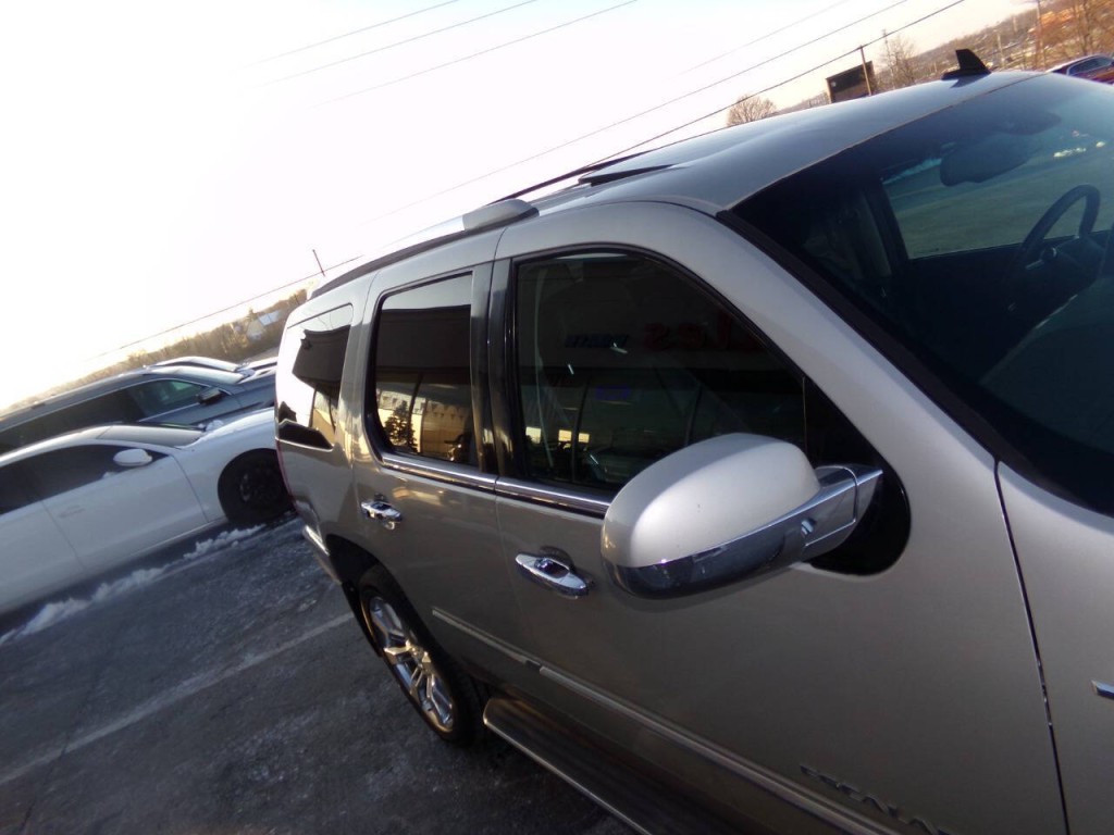 2007 Cadillac Escalade Image 50