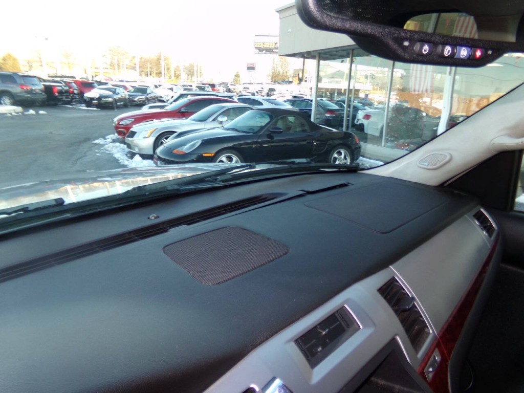 2007 Cadillac Escalade Image 55