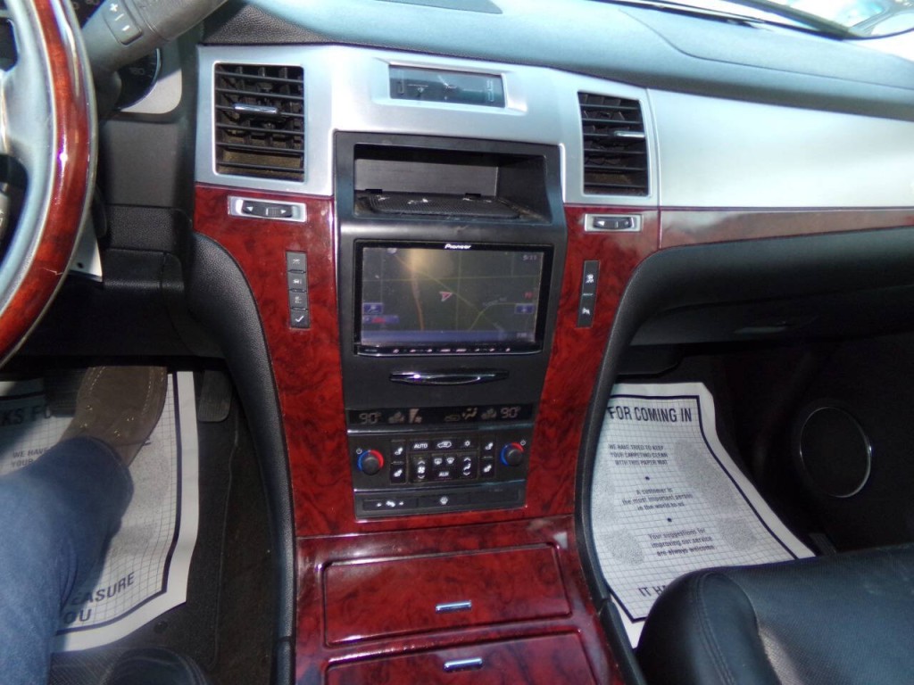 2007 Cadillac Escalade Image 62
