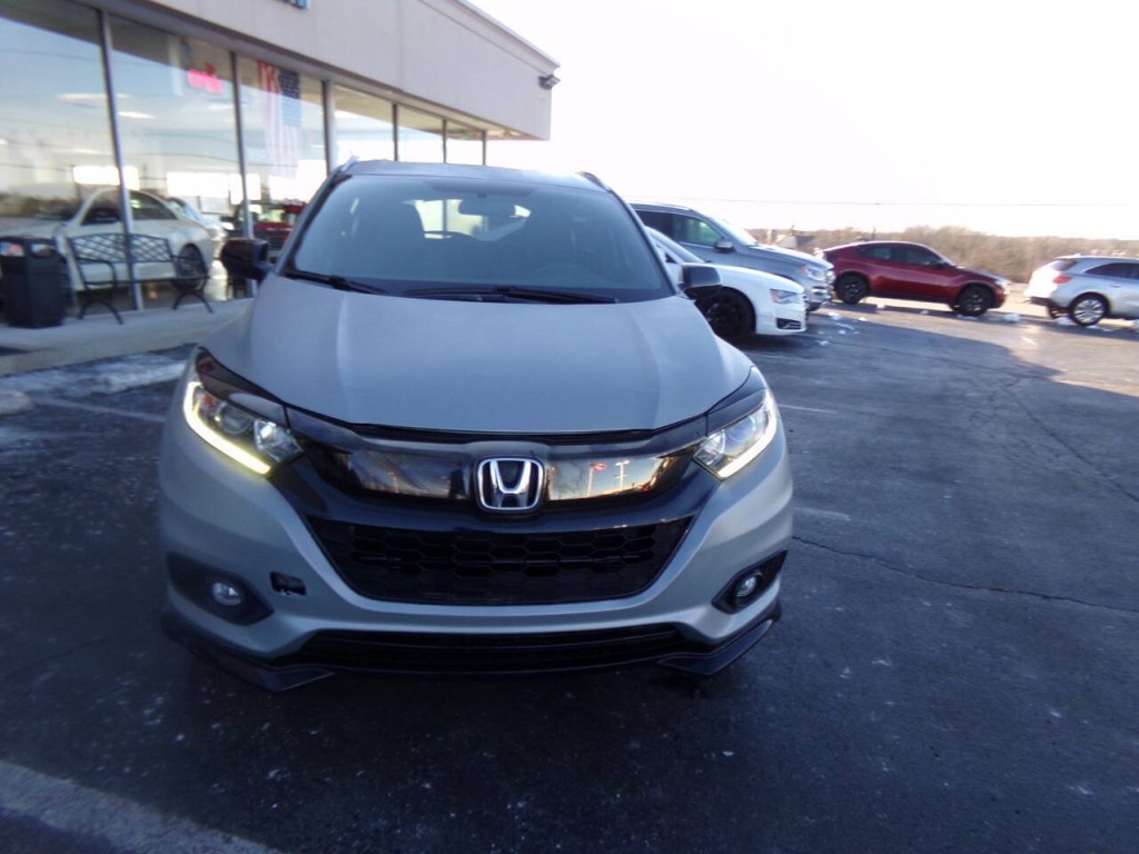 2022 Honda HR-V Image 2