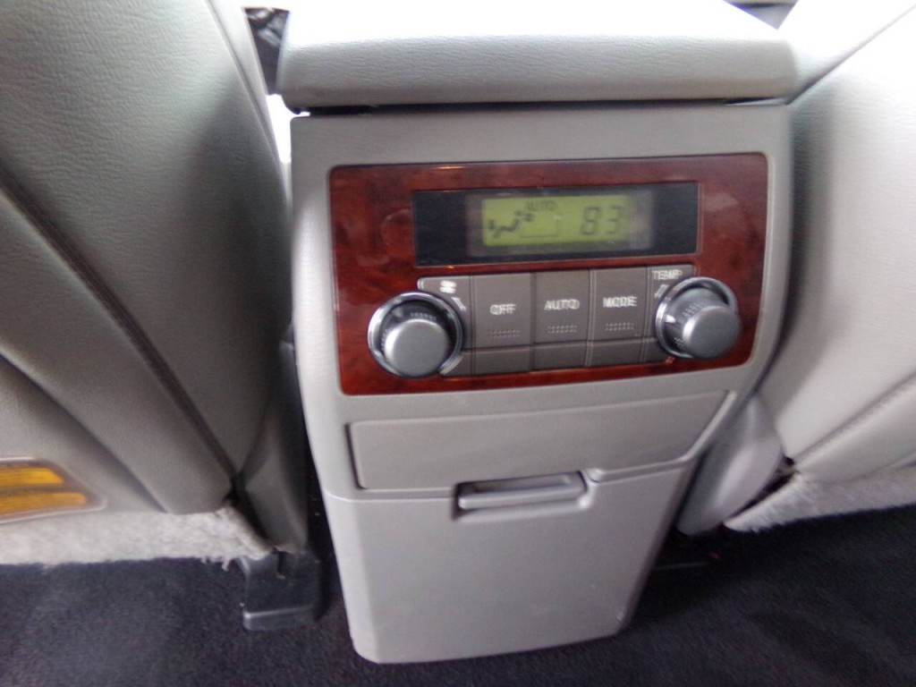 2013 Toyota Highlander Image 15