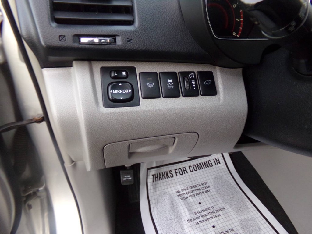 2013 Toyota Highlander Image 21