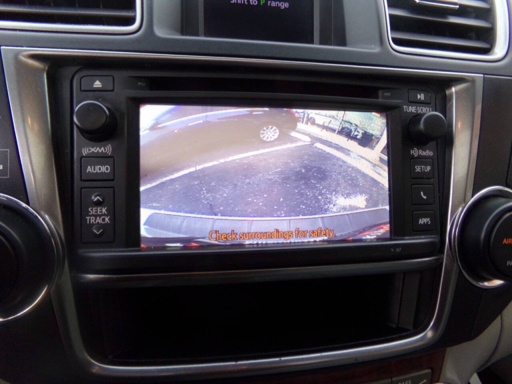 2013 Toyota Highlander Image 26