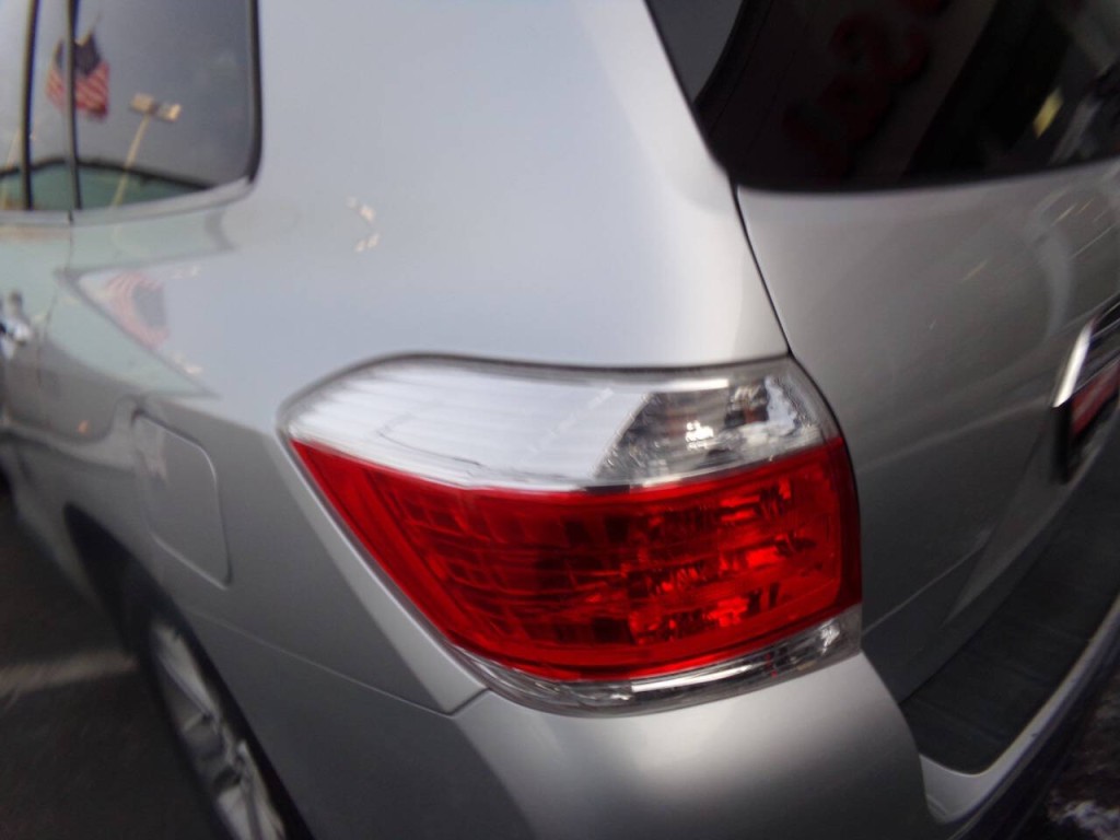 2013 Toyota Highlander Image 33