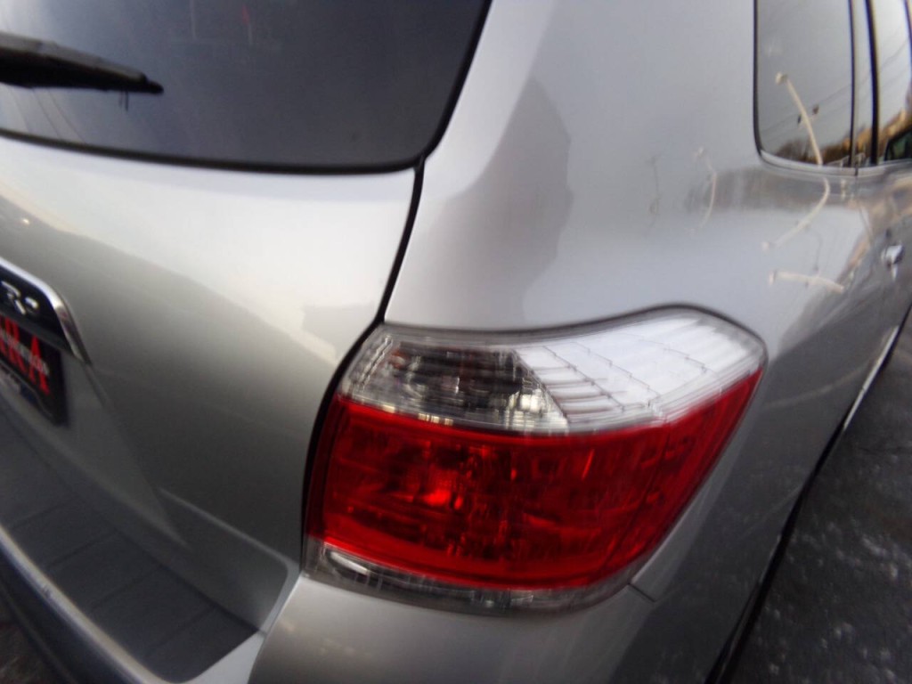 2013 Toyota Highlander Image 34