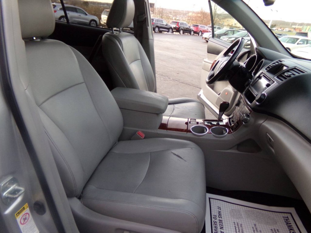 2013 Toyota Highlander Image 45