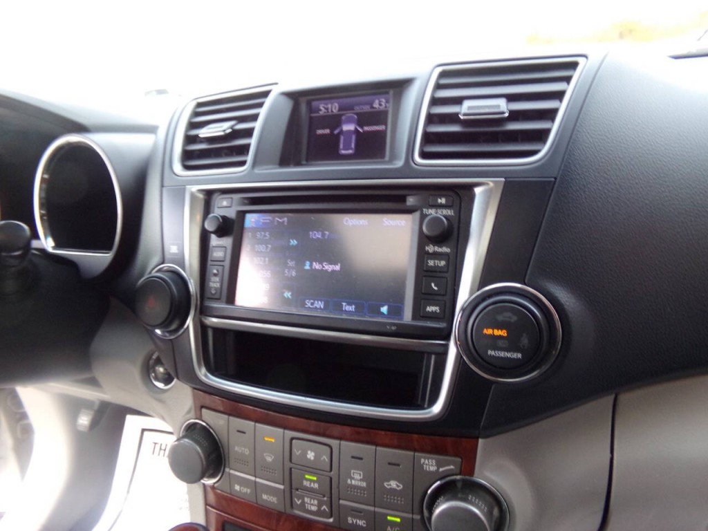 2013 Toyota Highlander Image 49