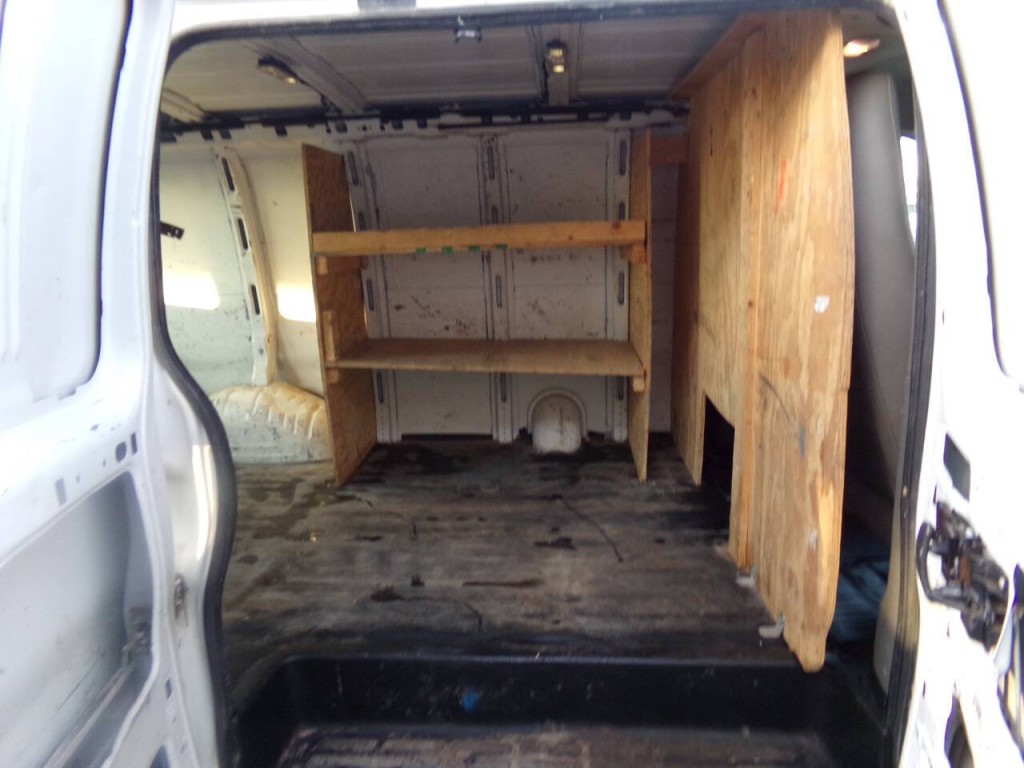 2015 Chevrolet Express Image 11