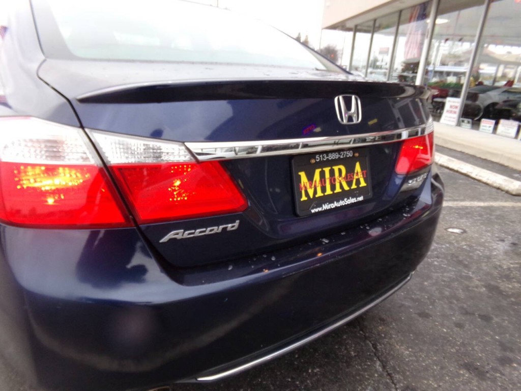 2014 Honda Accord Image 24