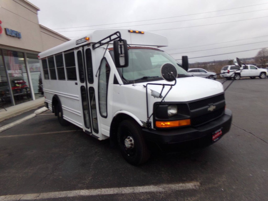 2007 Chevrolet Express Image 5