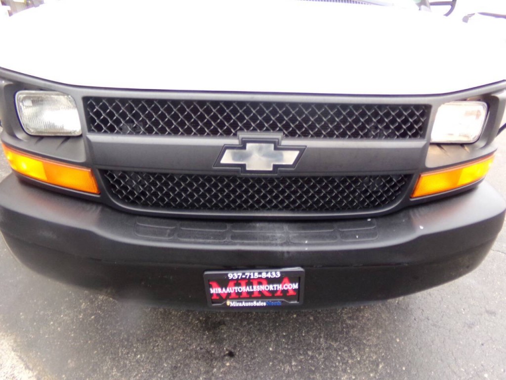 2007 Chevrolet Express Image 7