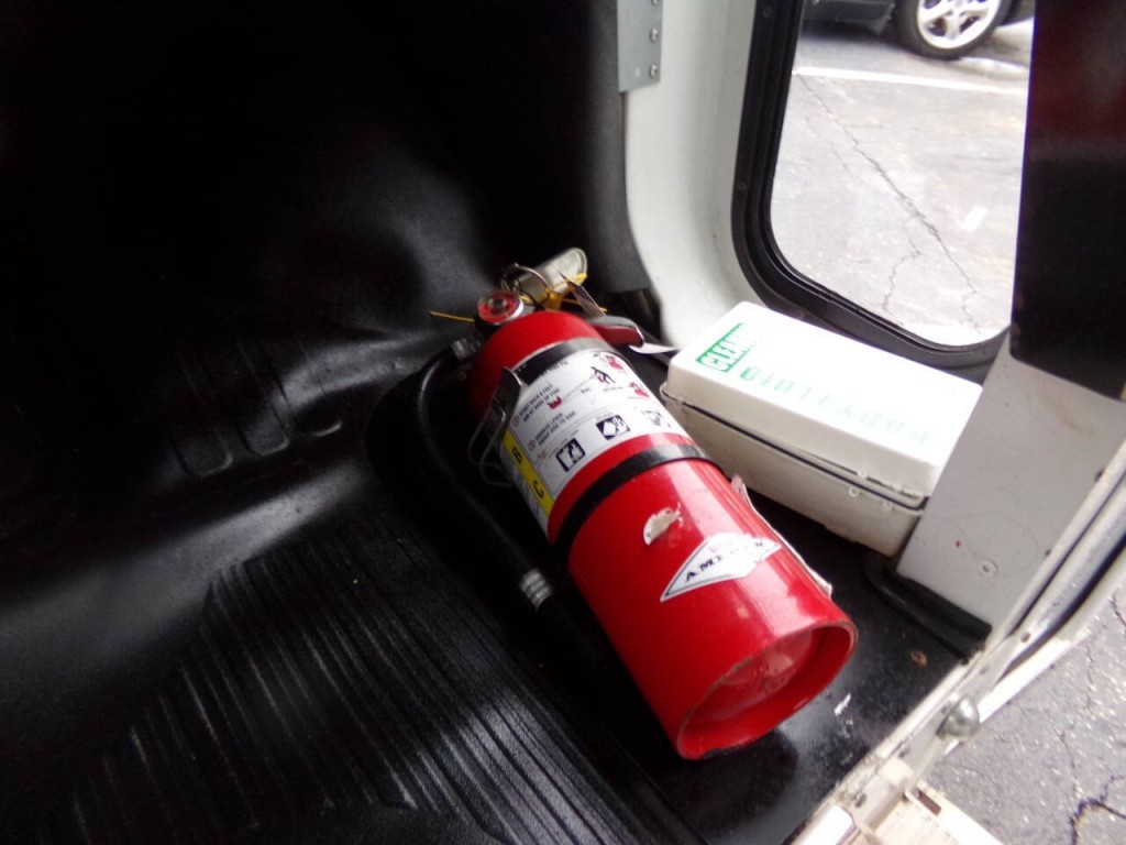 2007 Chevrolet Express Image 32