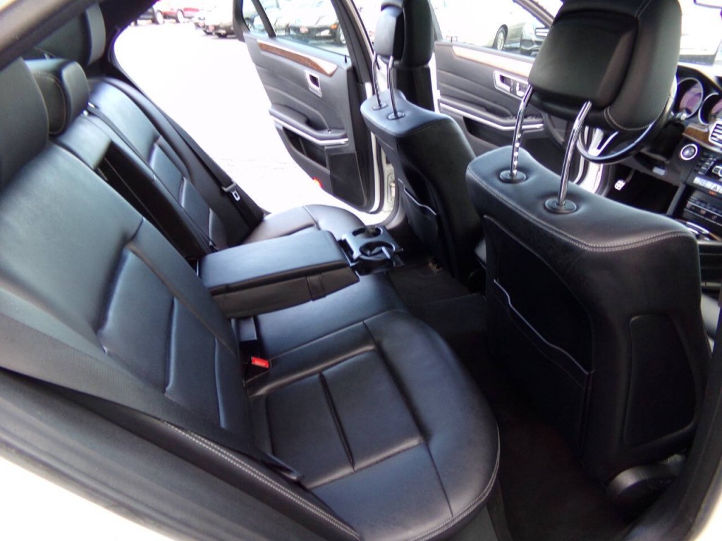 2015 Mercedes-Benz E-Class Image 21