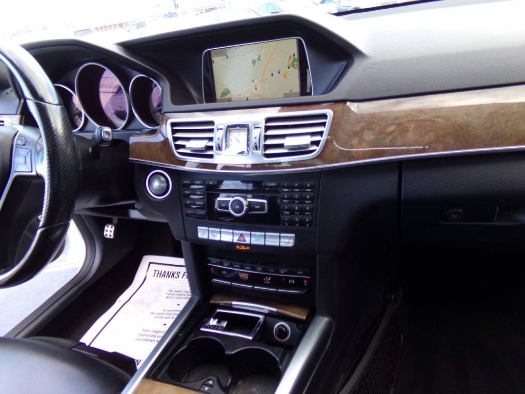 2015 Mercedes-Benz E-Class Image 26