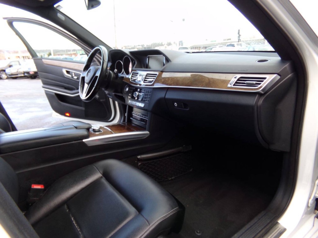 2015 Mercedes-Benz E-Class Image 39