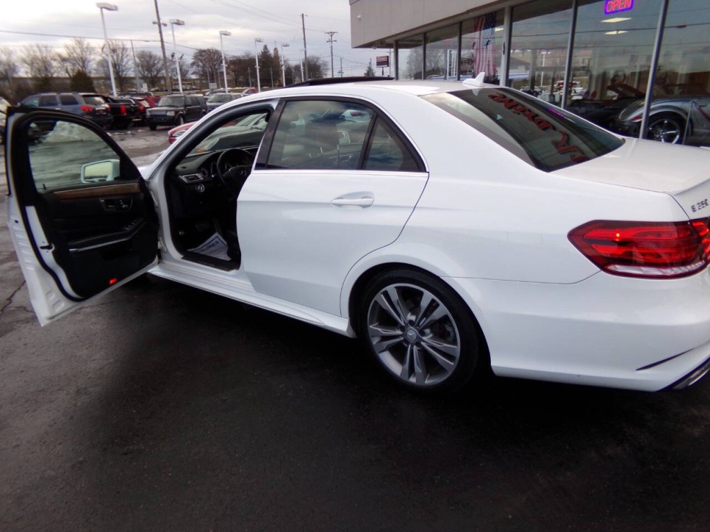 2015 Mercedes-Benz E-Class Image 49