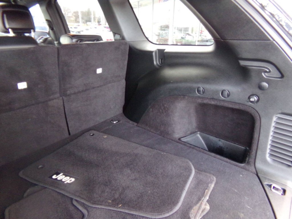 2014 Jeep Grand Cherokee Image 19