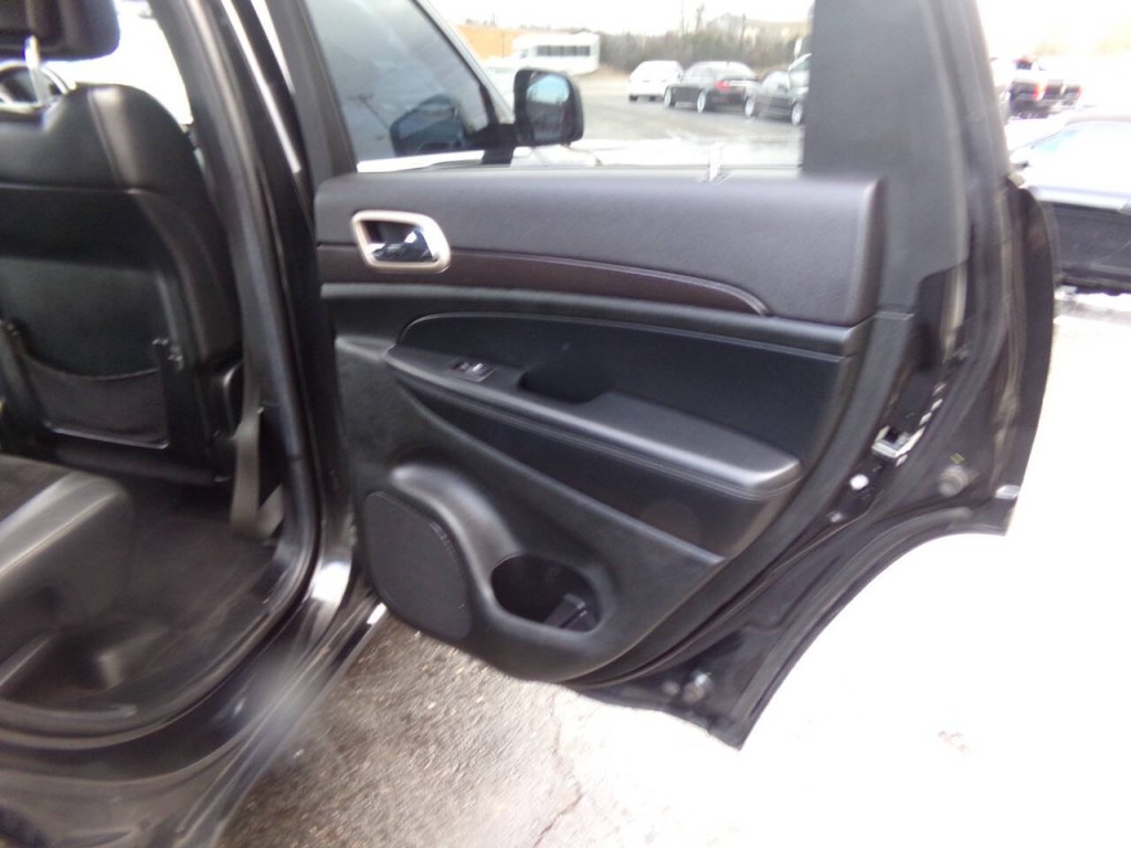 2014 Jeep Grand Cherokee Image 23