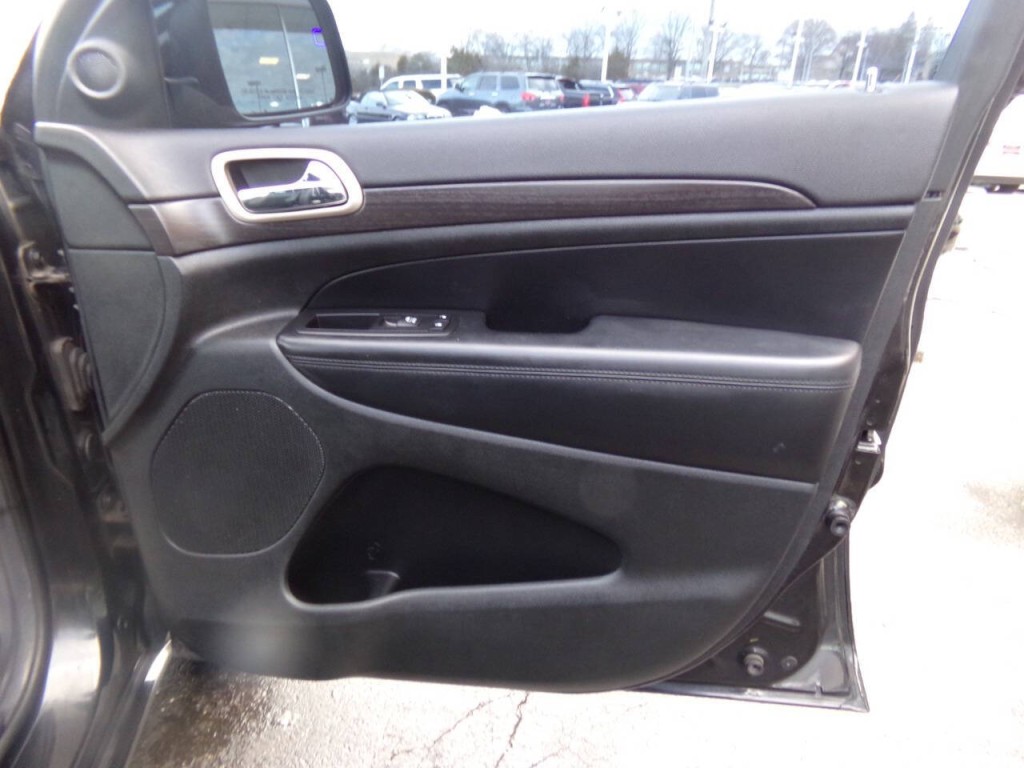 2014 Jeep Grand Cherokee Image 24