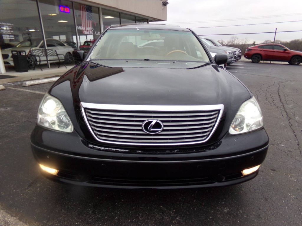 2005 Lexus LS 430 Image 6