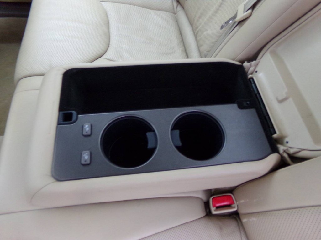 2005 Lexus LS 430 Image 18