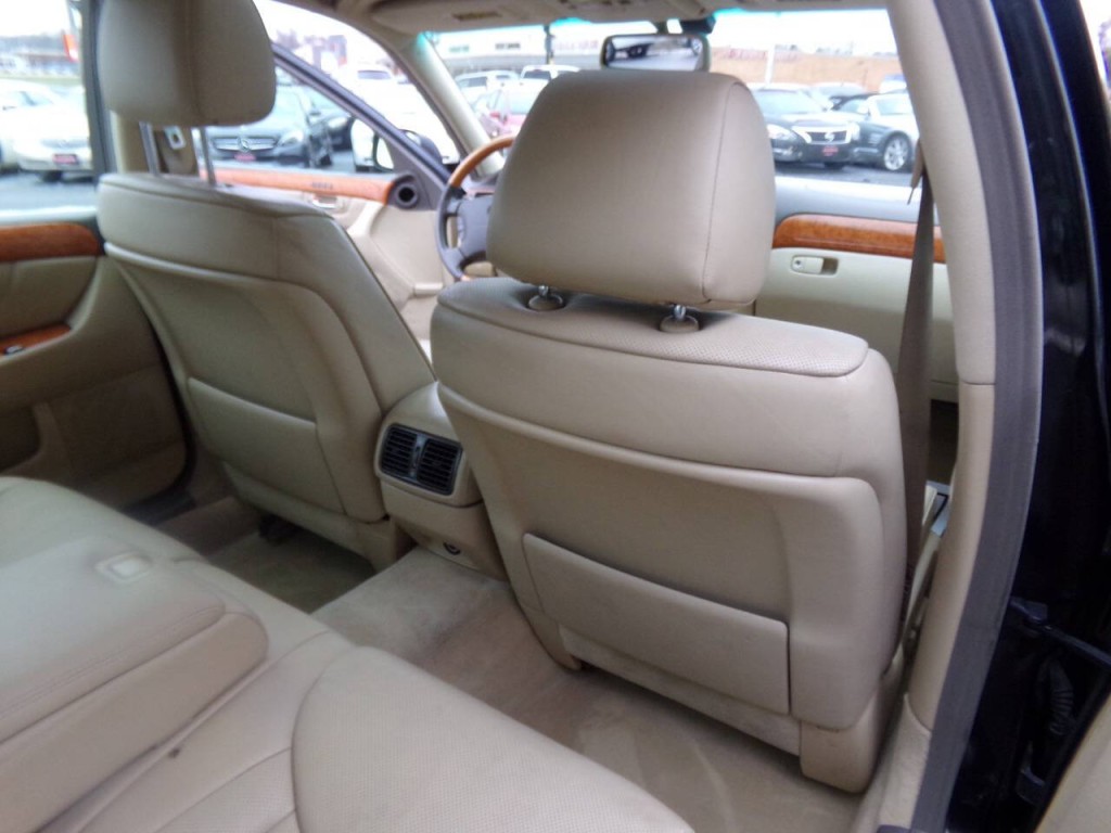 2005 Lexus LS 430 Image 26